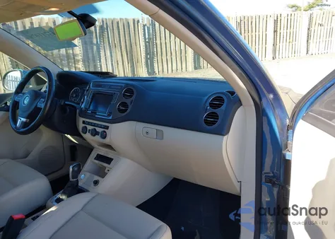 2017 Volkswagen Tiguan 2.0T S из США, поврежденный, VIN WVGAV7AX8HW510272